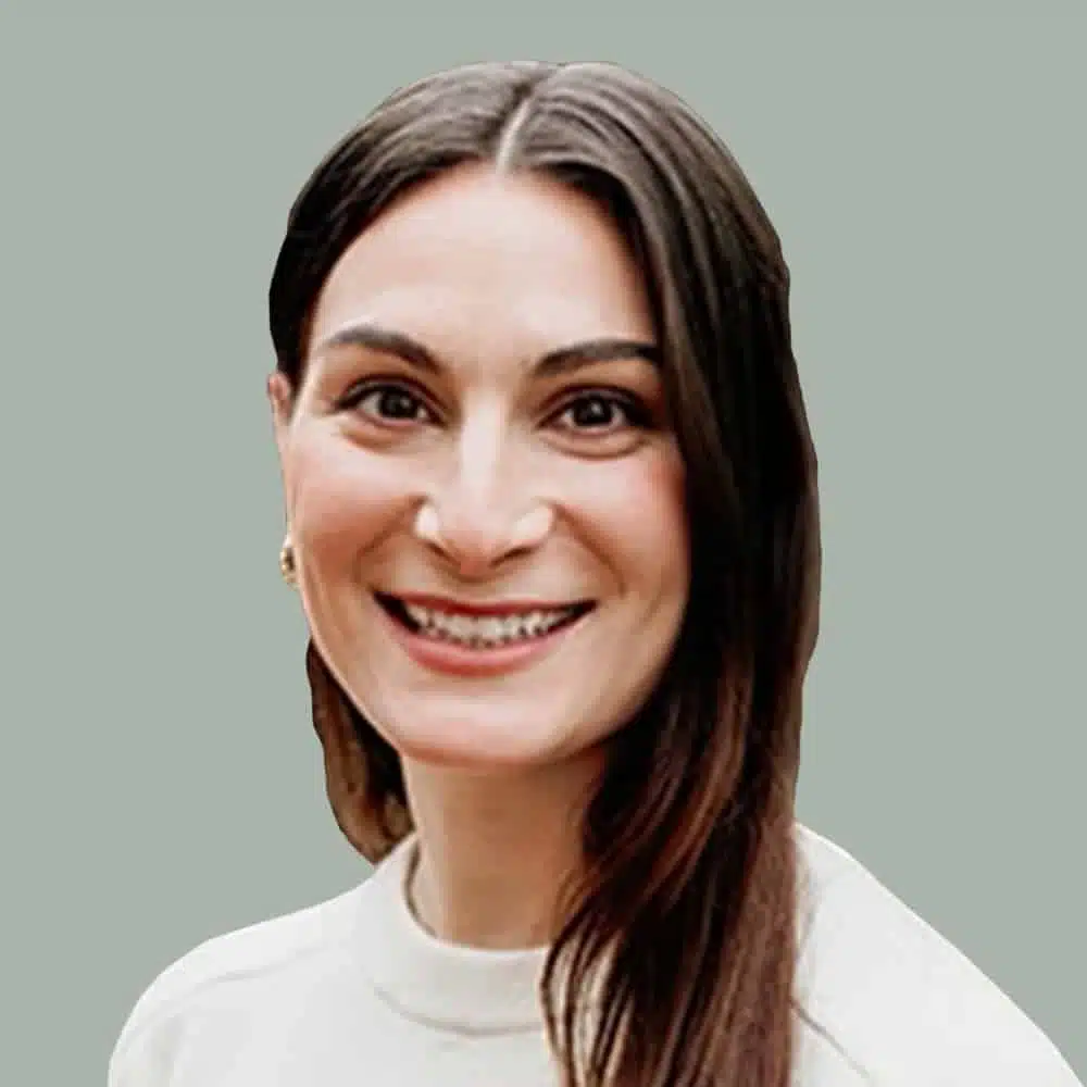 Caitlyn Labonte headshot